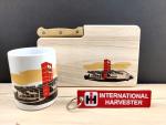 IHC International Harvester Set Tasse, Messerbrett, Schlüsselanhänger IHC Händler